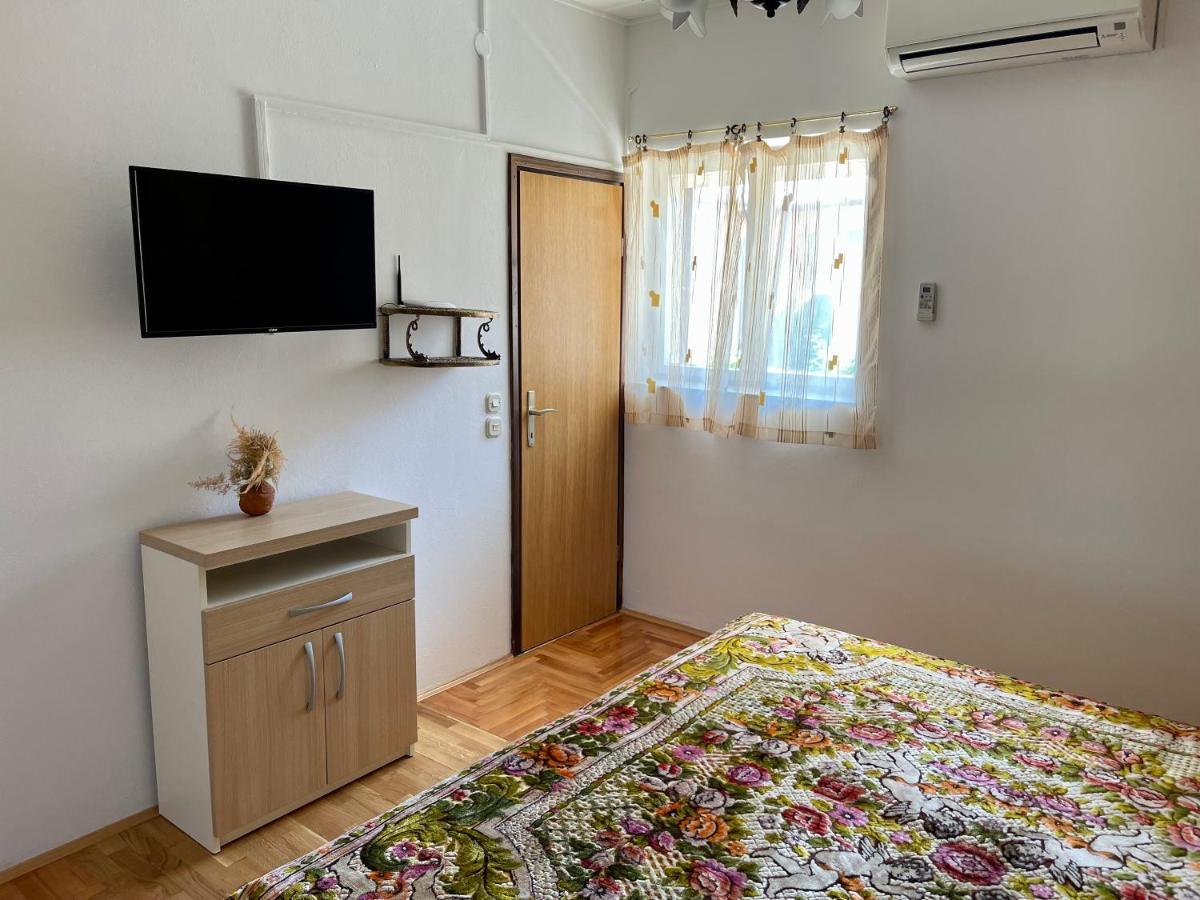 Rooms & Apartments Tepsa - Centre 赫瓦尔 外观 照片