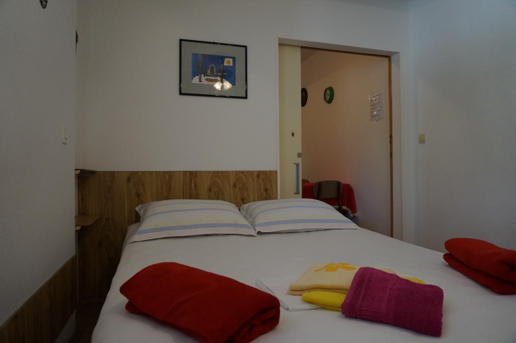Rooms & Apartments Tepsa - Centre 赫瓦尔 外观 照片
