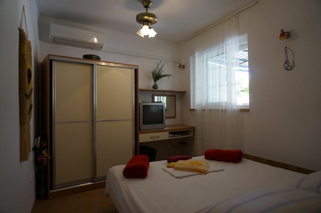 Rooms & Apartments Tepsa - Centre 赫瓦尔 外观 照片