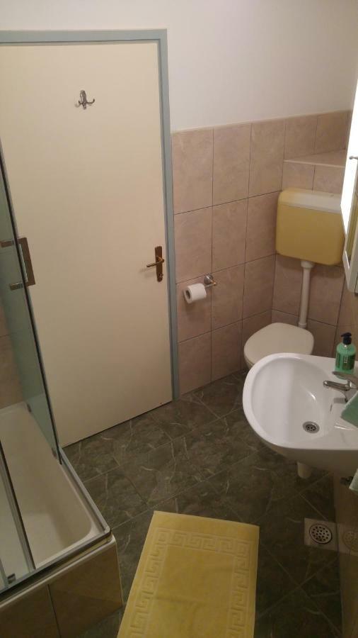 Rooms & Apartments Tepsa - Centre 赫瓦尔 外观 照片